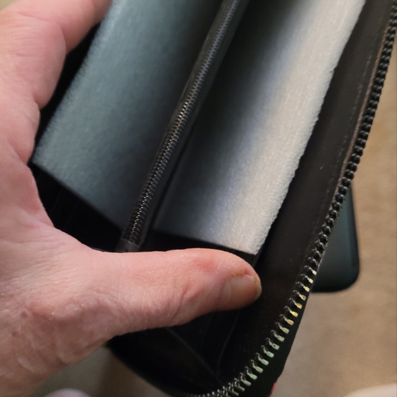 Rainbow snake print wallet. Never used - Picture 3 of 10